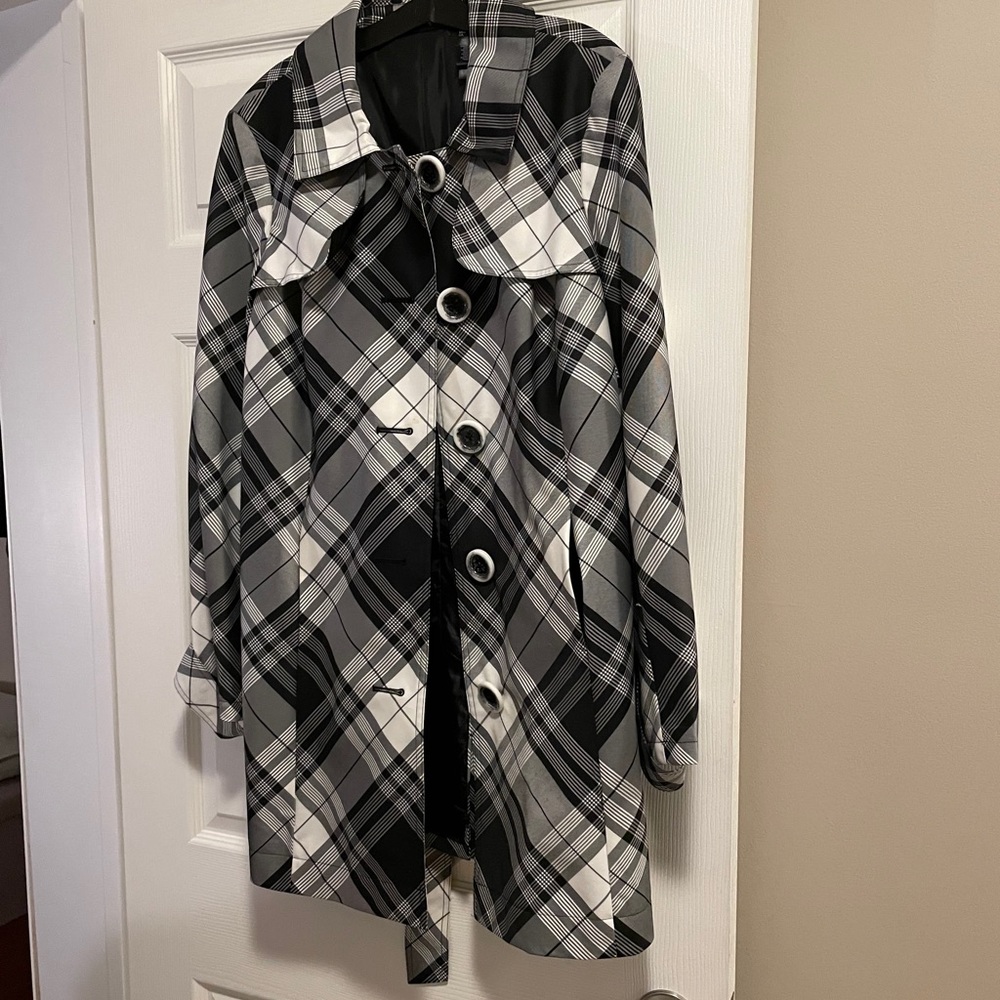 NWOTS L AXCESS BLACK&WHITE COAT